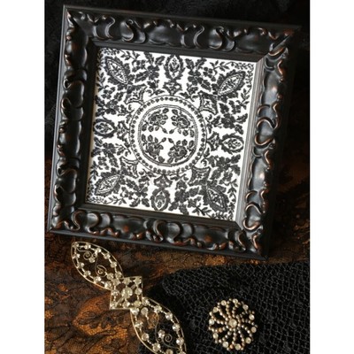 Borduurblad productfoto Reflets de Soie borduurpatroon Chantilly
