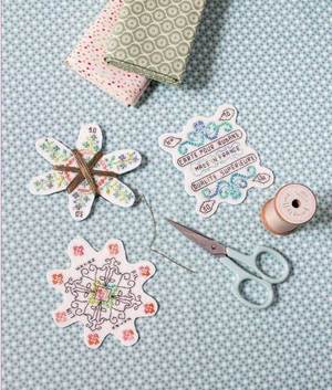 Borduurblad productfoto Boek Marie-Anne Réthoret-Mélin 'Ma Petite Mercerie' 2