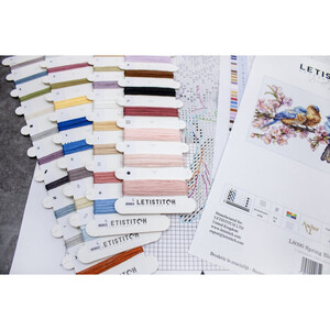 Borduurblad productfoto Borduurpakket Leti Stitch ‘Spring Bloom’ 2