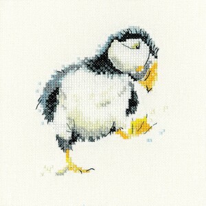 Borduurblad productfoto Borduurpakket Heritage Crafts – Pickle the Puffin