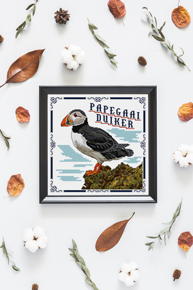 Borduurblad productfoto Digitaal patroon Papegaaiduiker - Loes de Kleuver 2