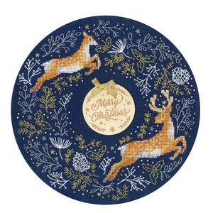 Borduurblad productfoto Borduurpakket Bothy Threads - Woodland Wreath